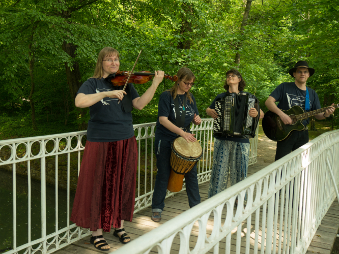 Foto 06.Musiknarren Herrnsheimer Schlosspark 06.jpg